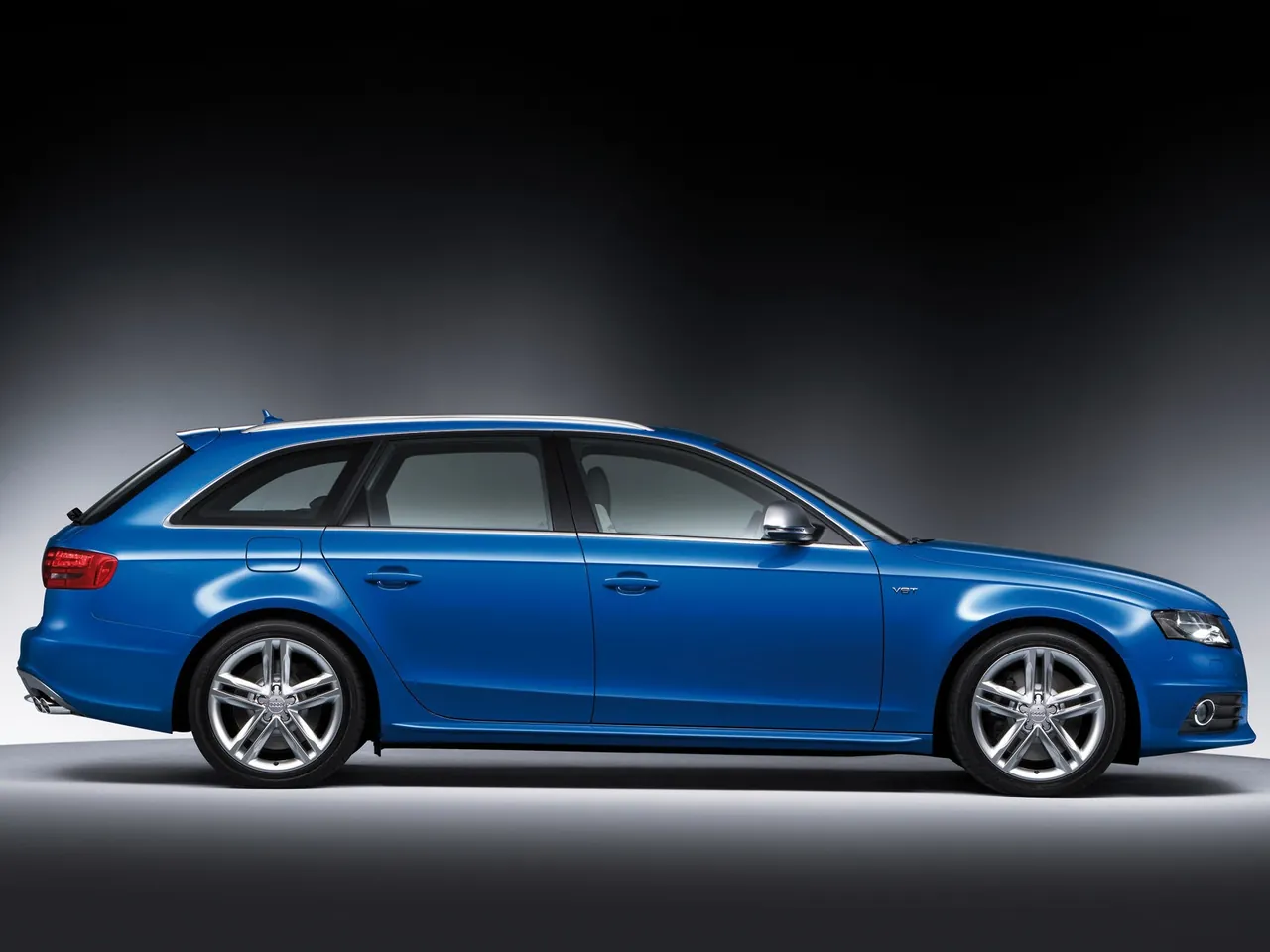 Audi S4 Avant (2009) – boční profil