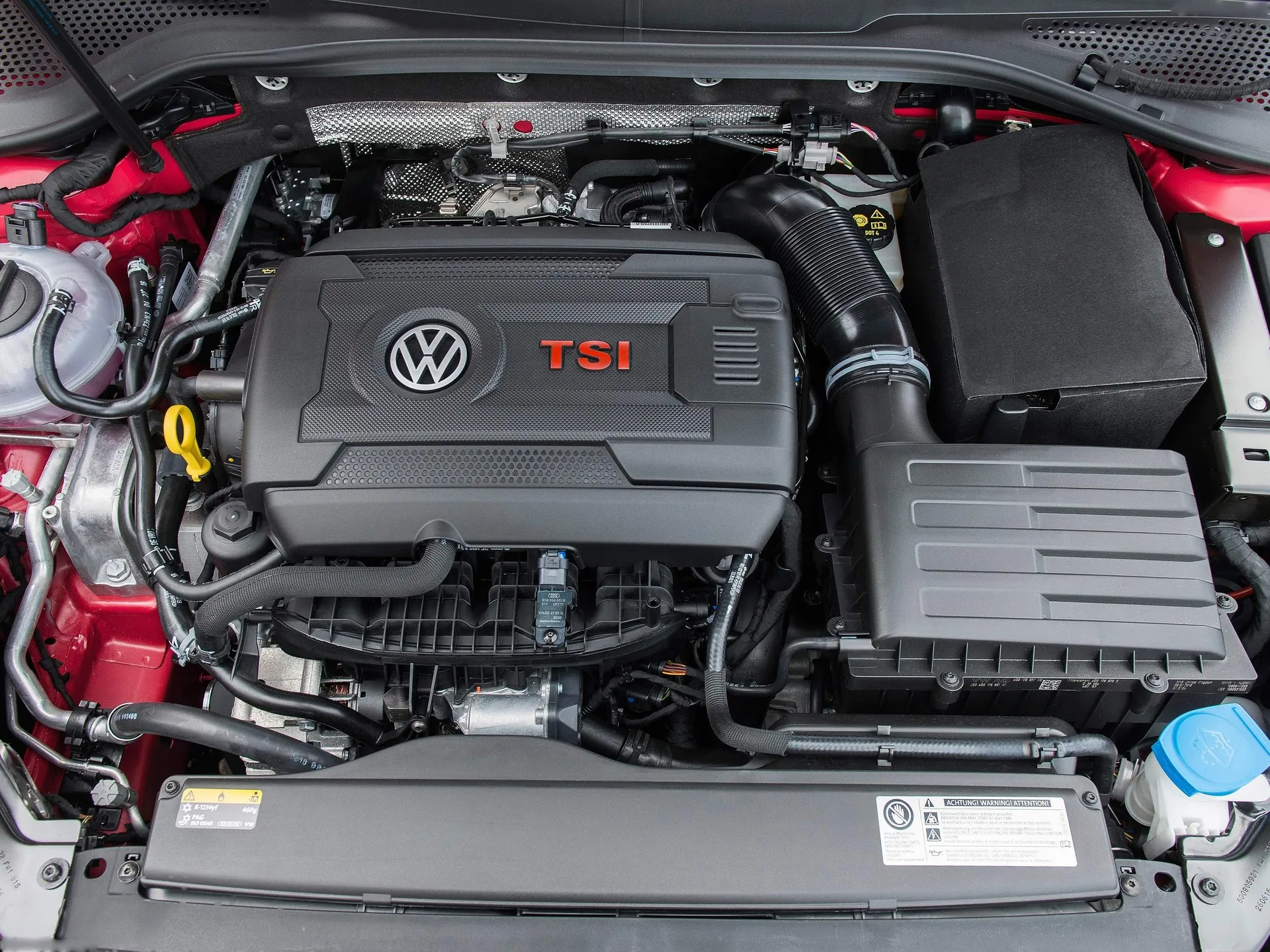 Volkswagen Golf GTI (2017) - Engine Bay