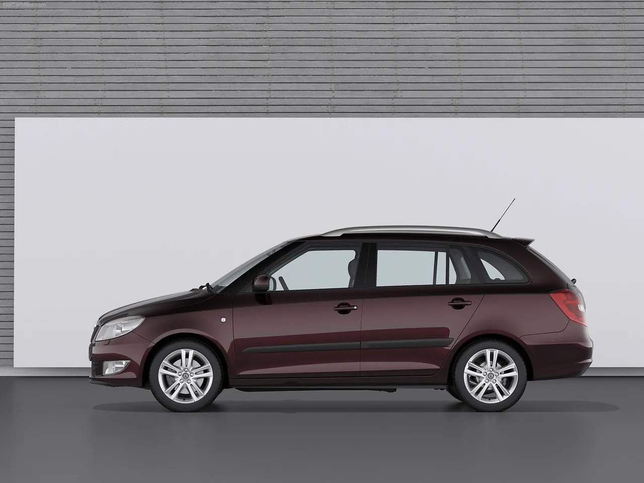 Skoda Fabia Combi (2011) – boční profil