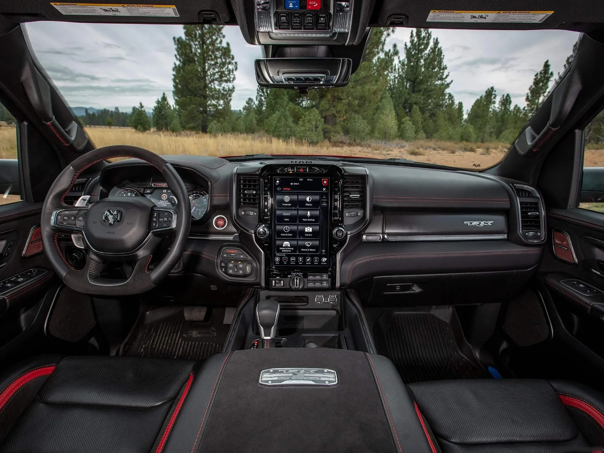 Ram 1500 TRX (2021) – interiér