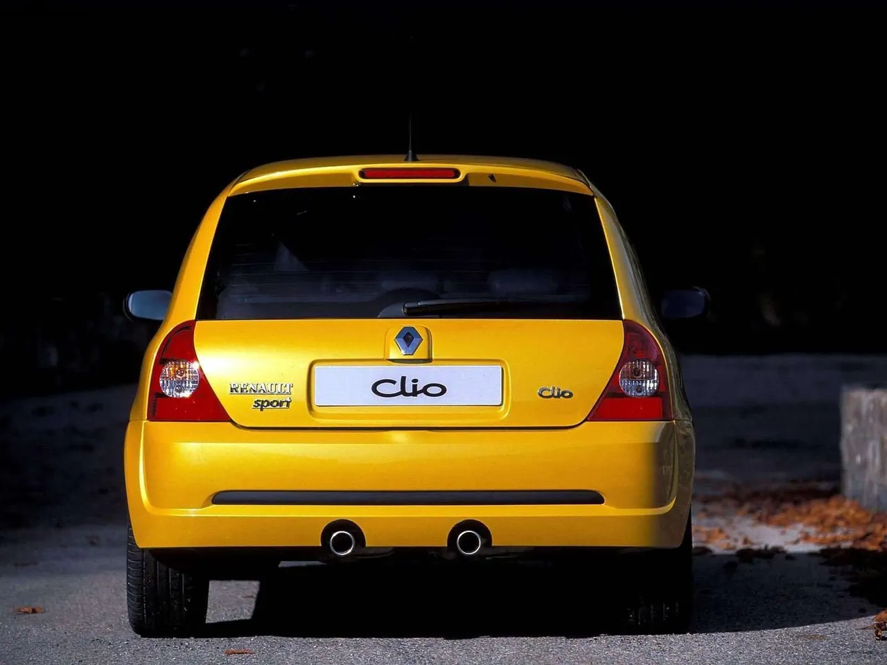 Renault Clio Renault Sport 2.0 16V (2004) – zezadu