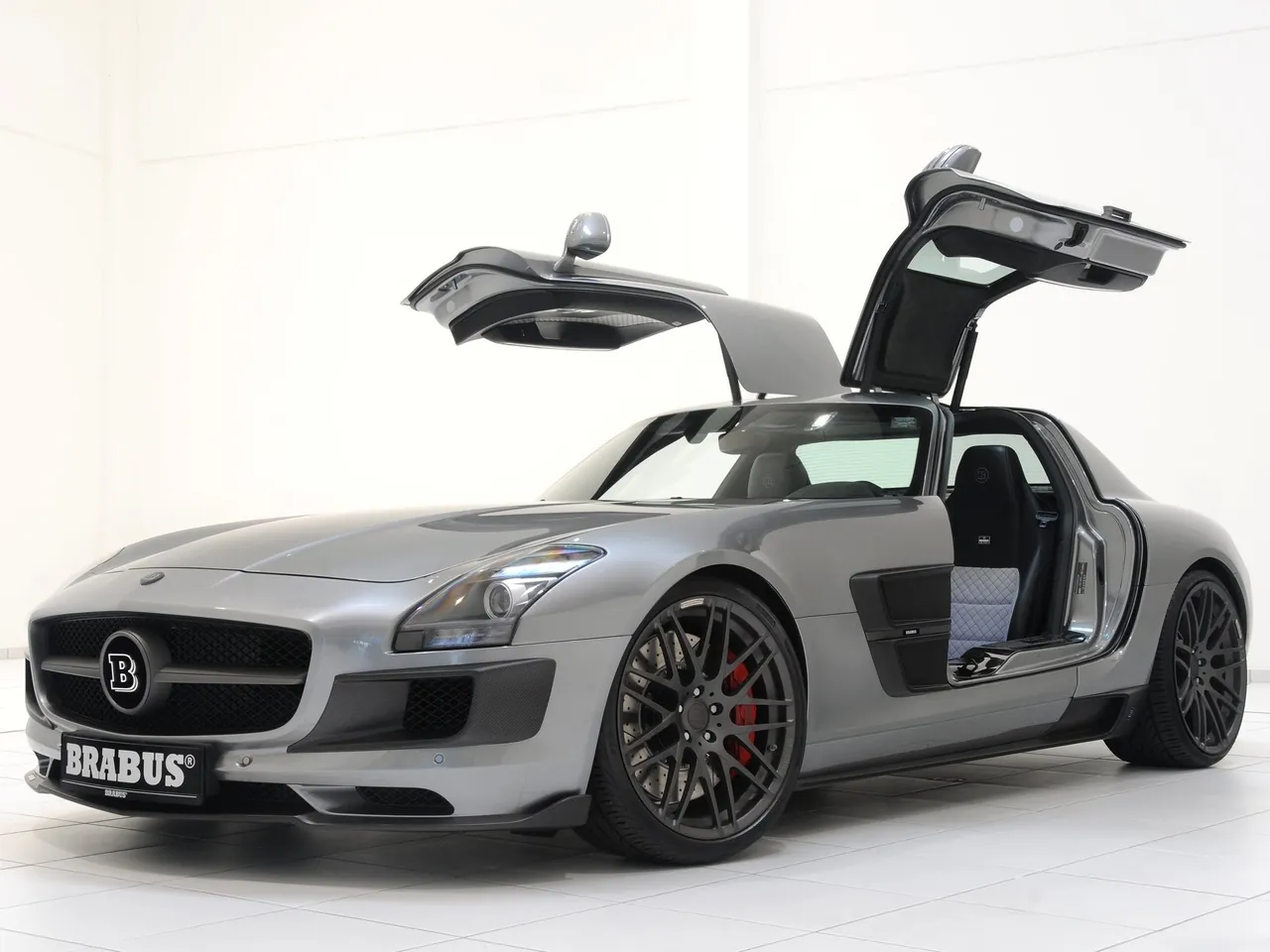 Brabus 700 Biturbo (2011)
