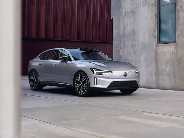 Volvo ES90 (2026)