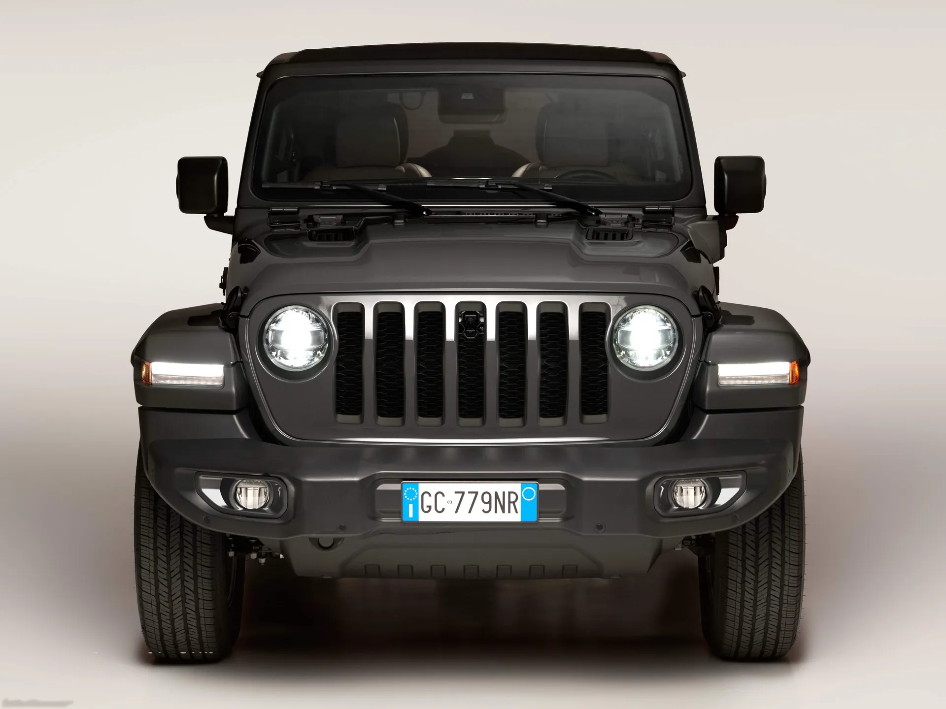Jeep Wrangler 4xe [EU] (2021) – zepředu
