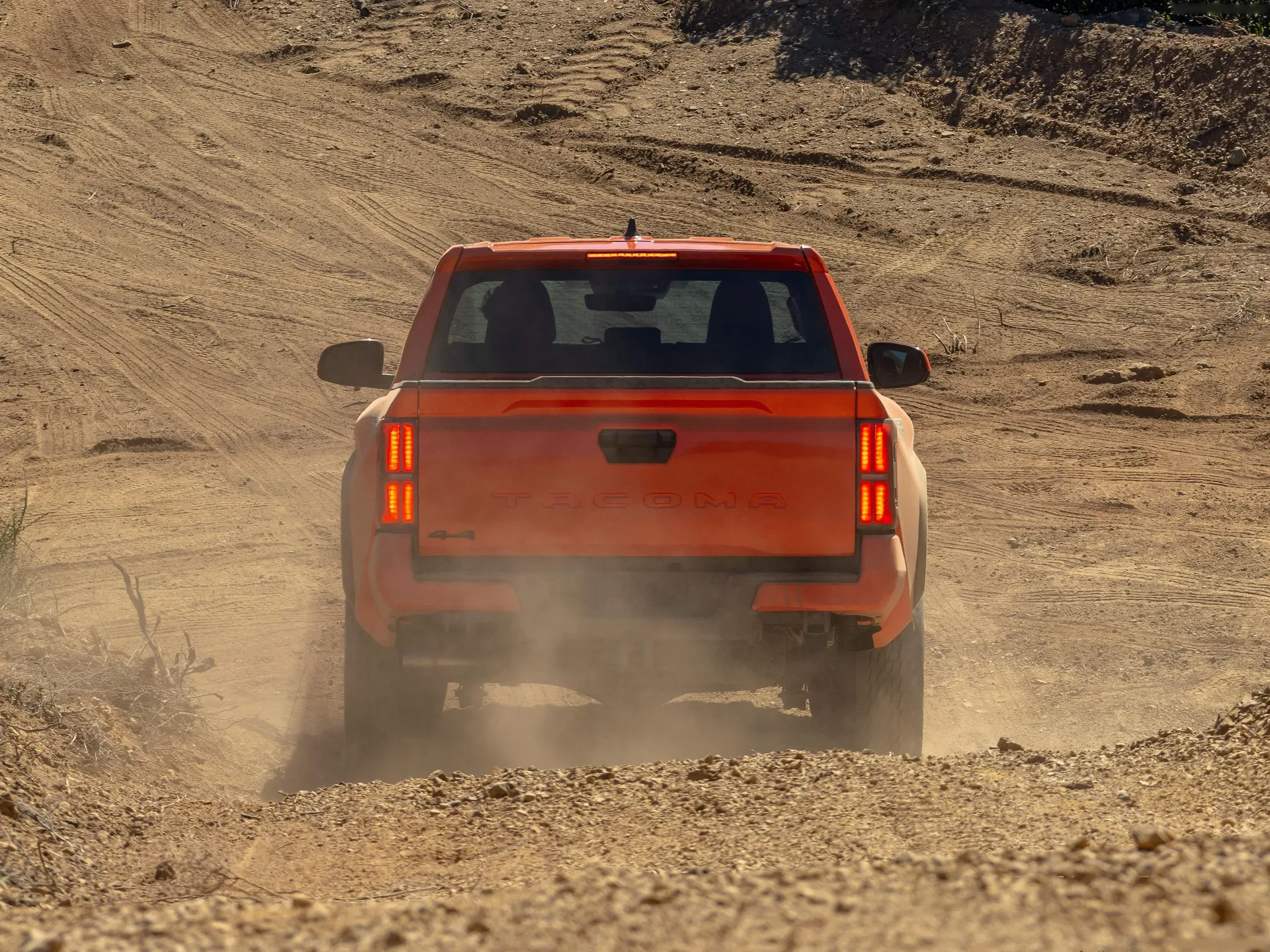 Toyota Tacoma TRD Off-Road (2024) – zezadu
