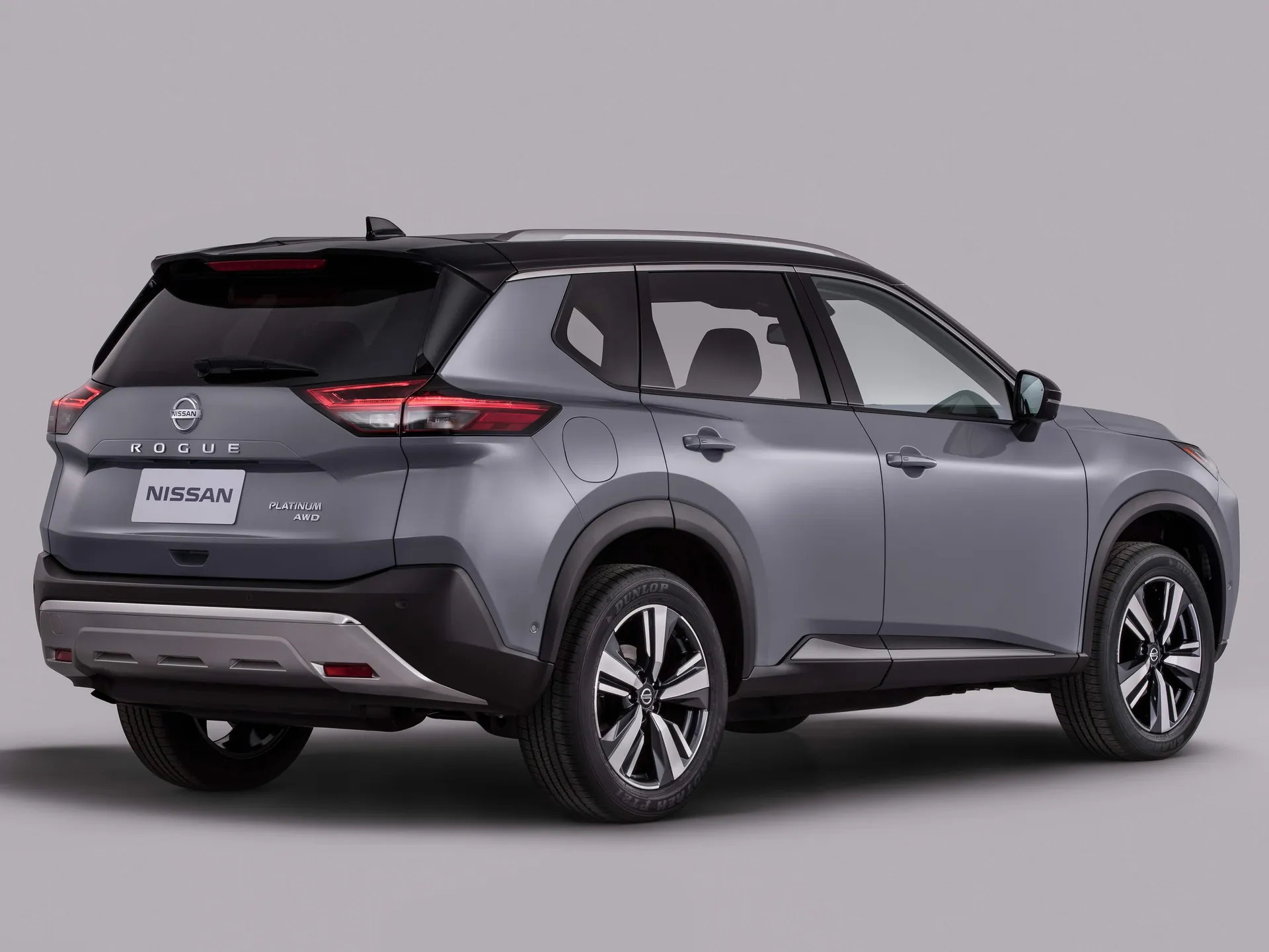Nissan Rogue (2021) – zadní tříčtvrteční pohled