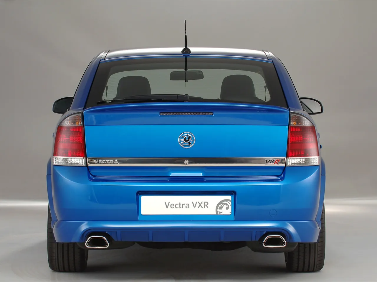 Vauxhall Vectra VXR (2006) – zezadu