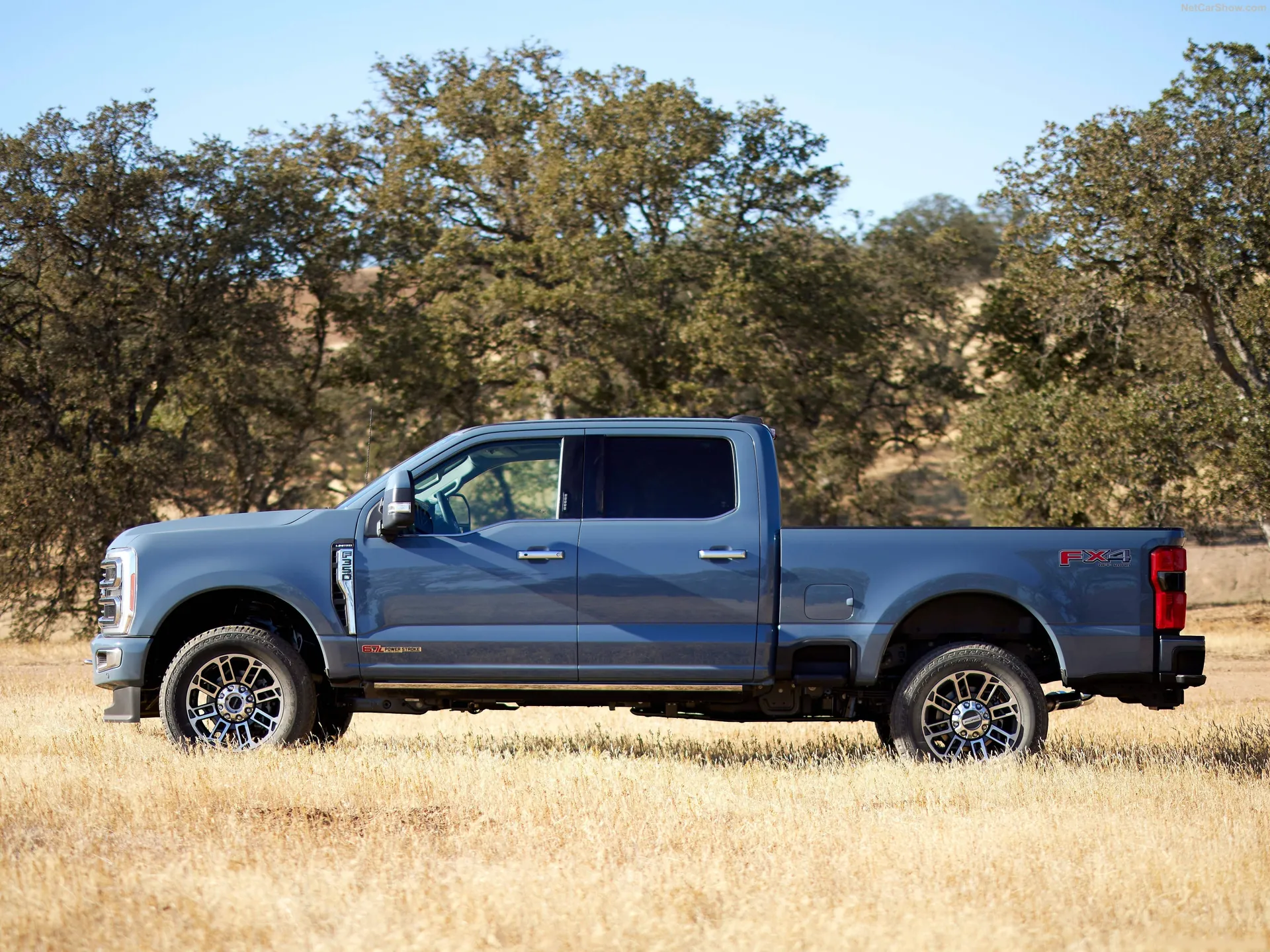 Ford F-Series Super Duty (2023) – boční profil