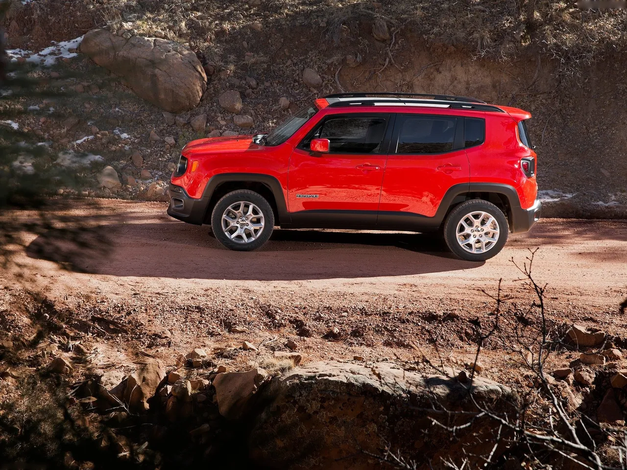 Jeep Renegade (2015) – boční profil
