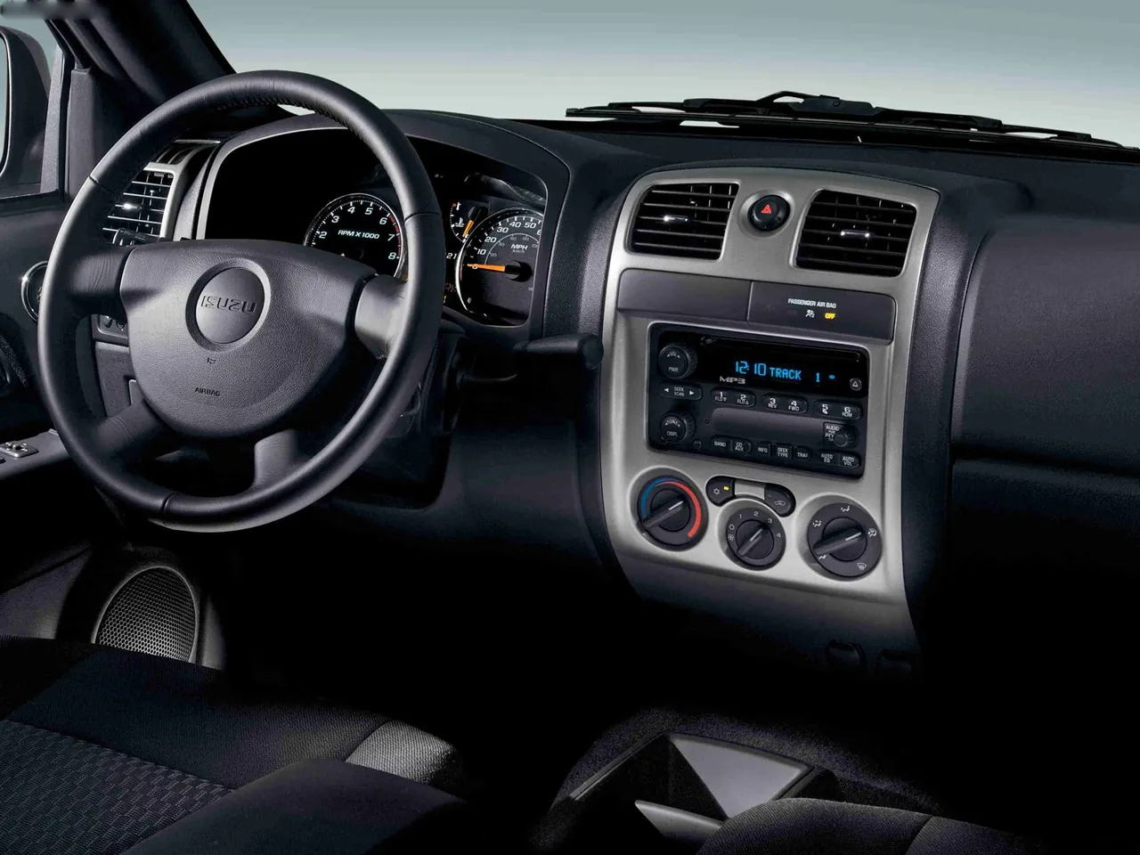 Isuzu Pickup (2008) – interiér