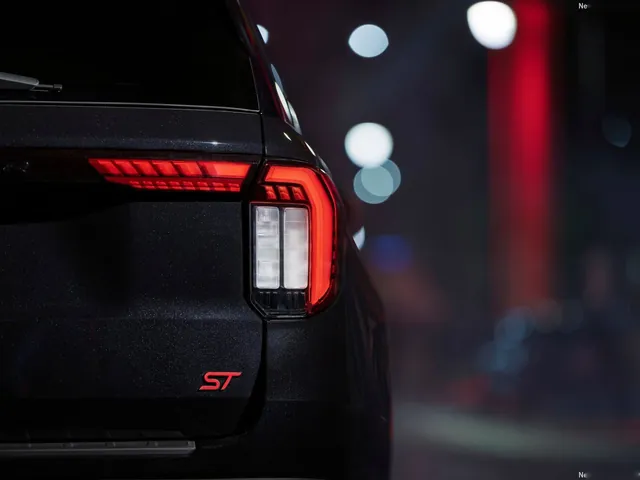 Ford Explorer ST Sinister Package (2027)