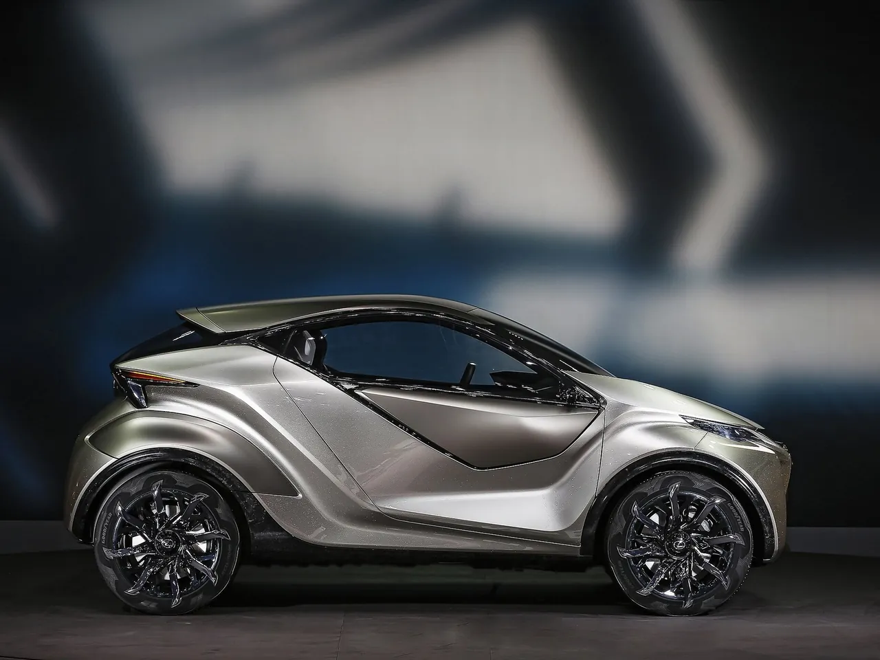 Lexus LF-SA Concept (2015) – boční profil