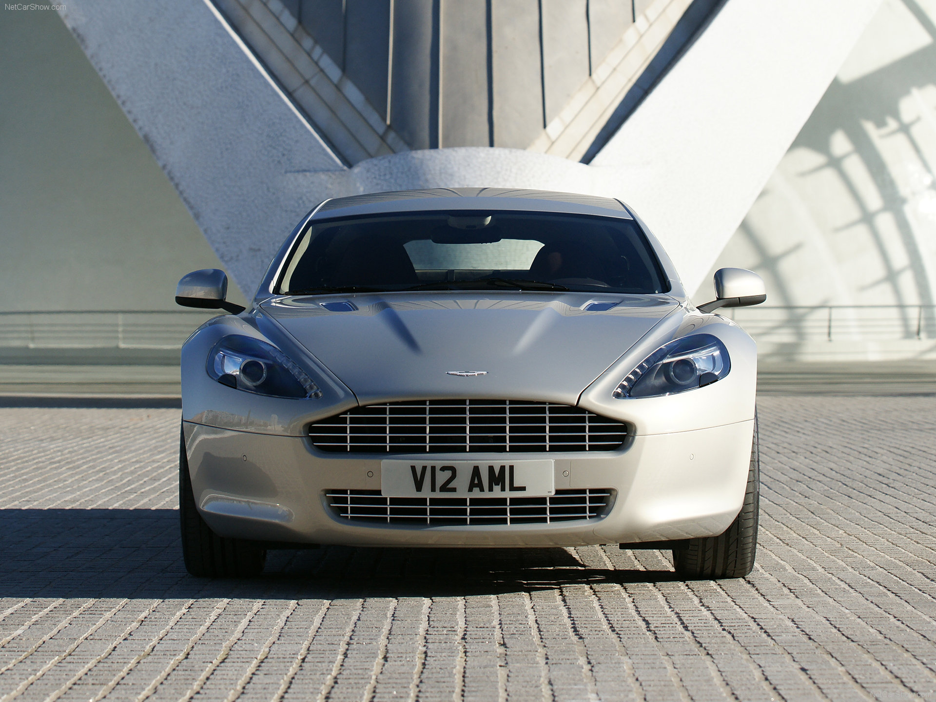 Aston Martin Rapide (2010) – zepředu