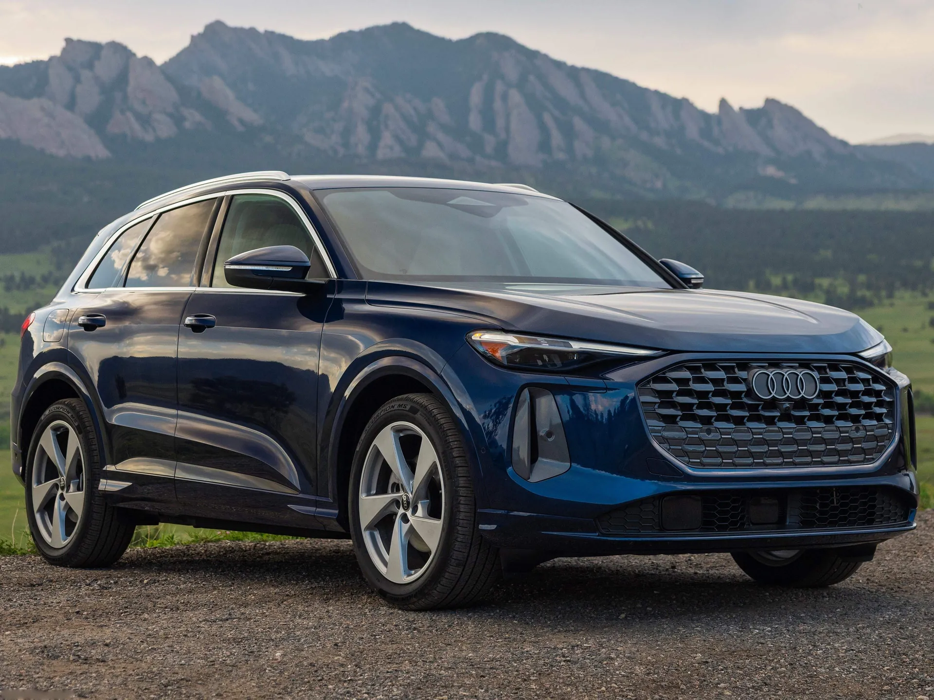 Audi Q5 [US] (2025)