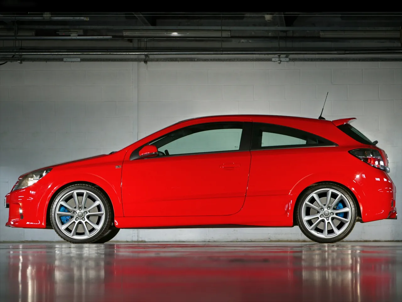 Vauxhall Astra VXR (2005) – boční profil