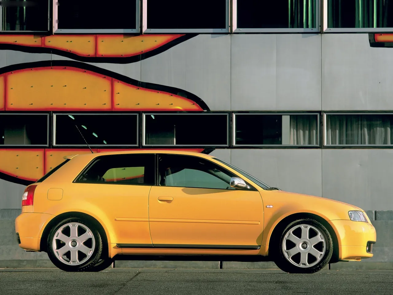 Audi S3 (2002) – boční profil