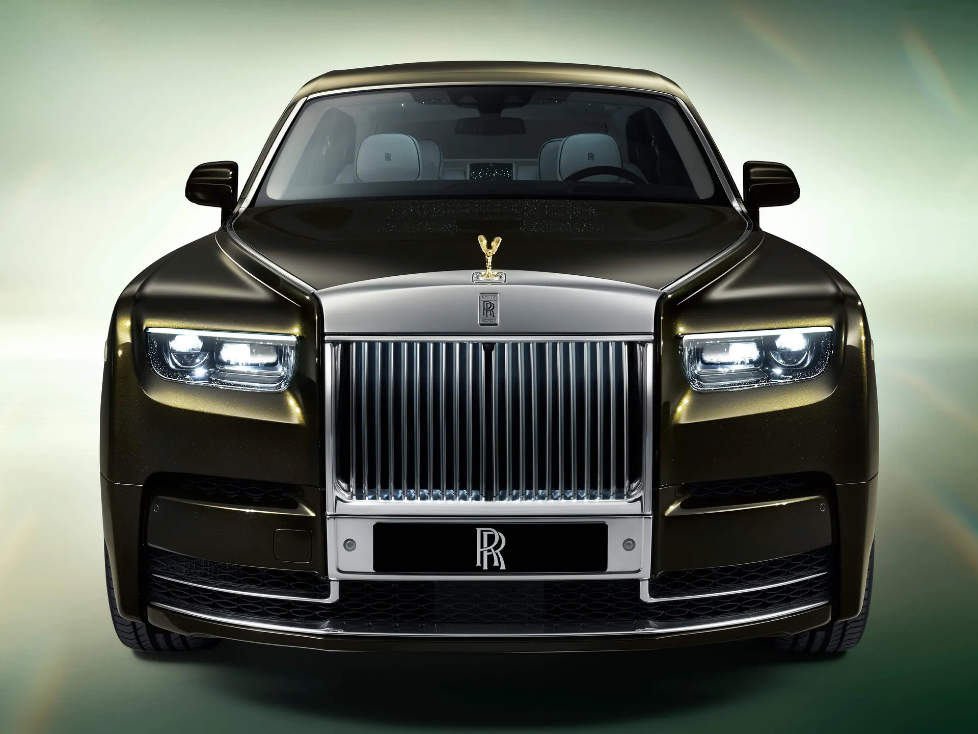 Rolls-Royce Phantom Extended Series II (2023) – zepředu