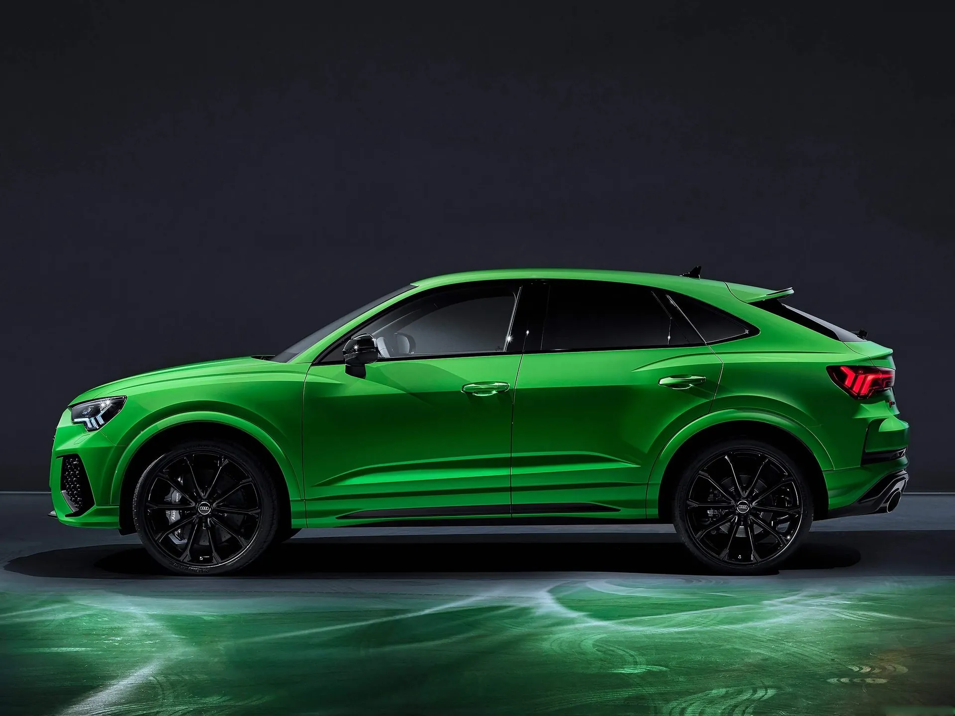Audi RS Q3 Sportback (2020) – boční profil