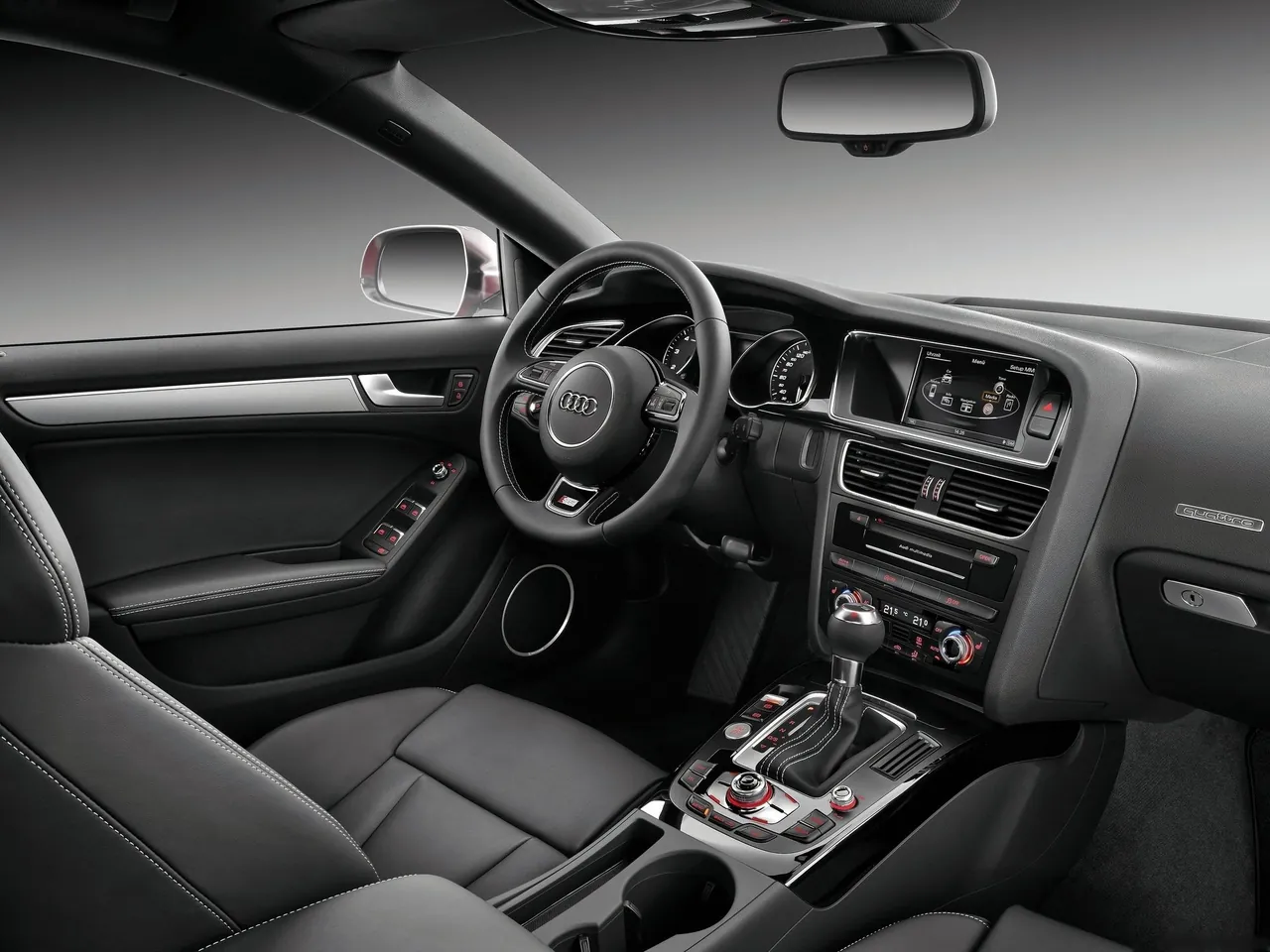 Audi S5 Sportback (2012) – interiér