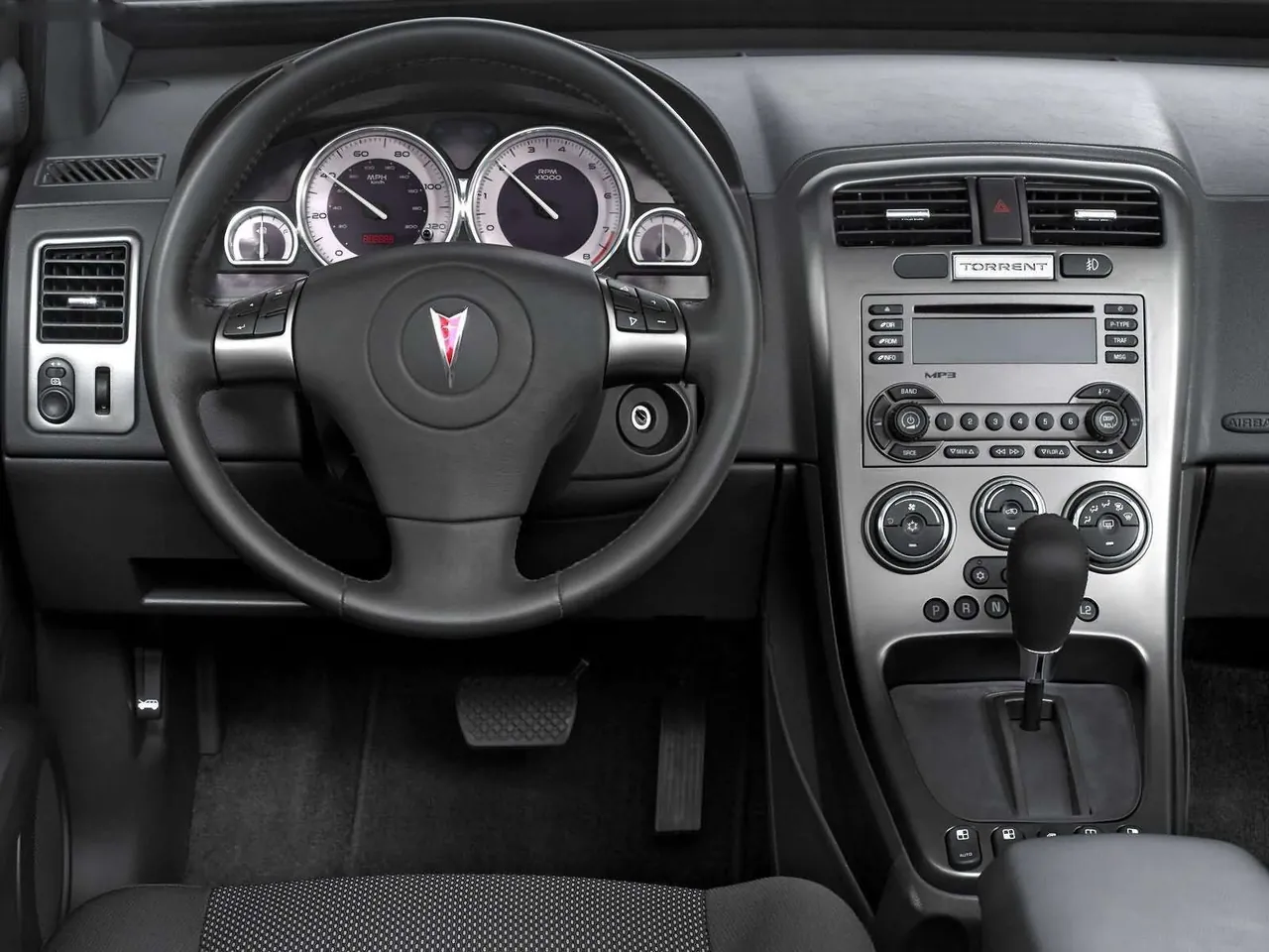 Pontiac Torrent (2006) – interiér