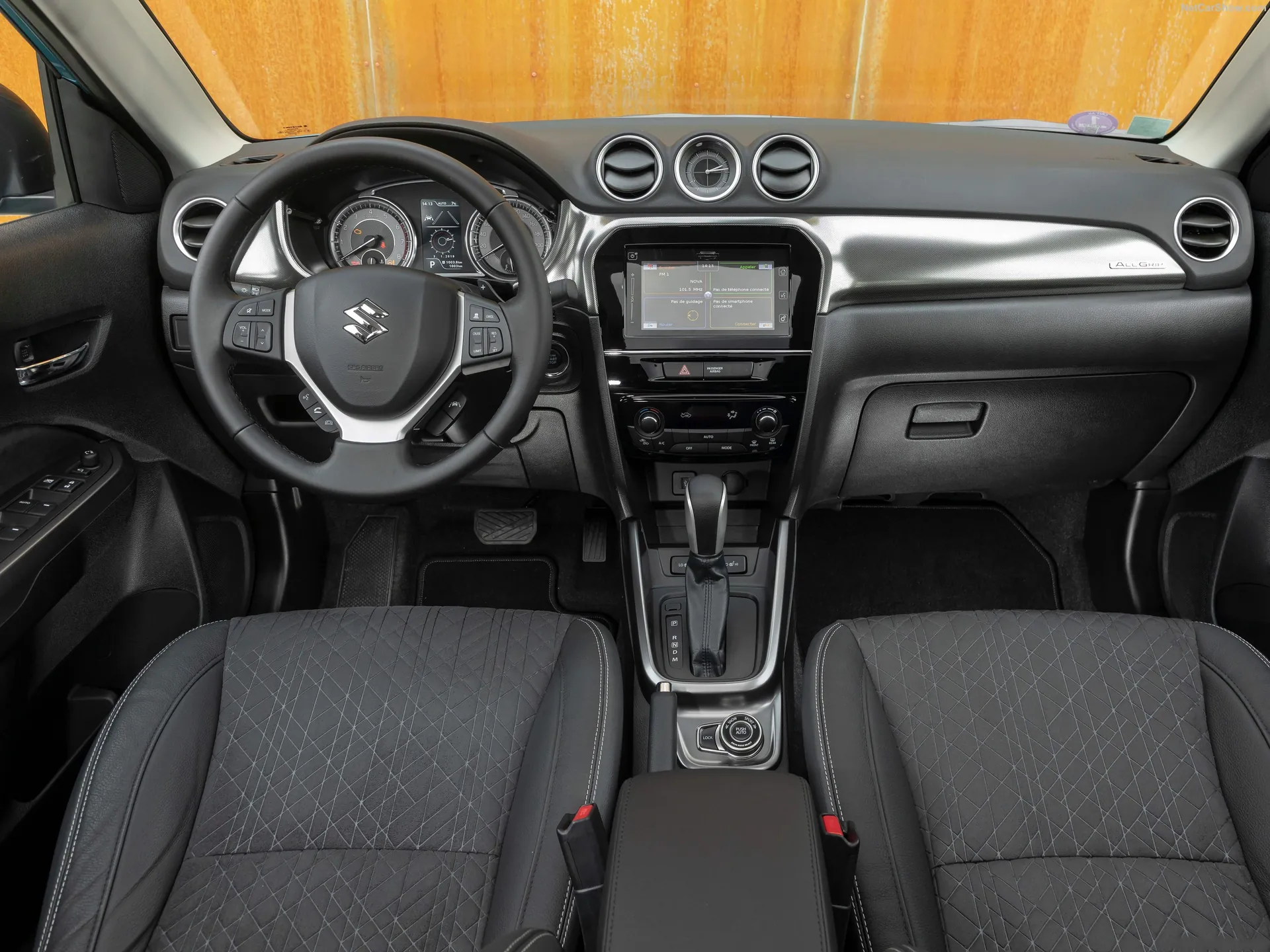Suzuki Vitara (2019) – interiér
