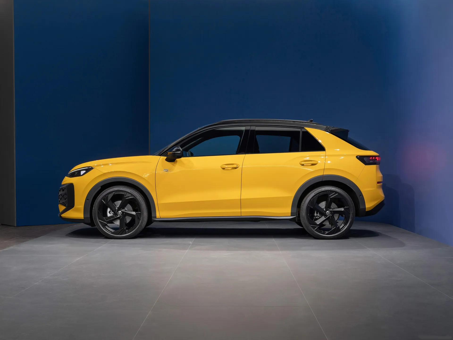 Volkswagen T-Roc (2026) – boční profil