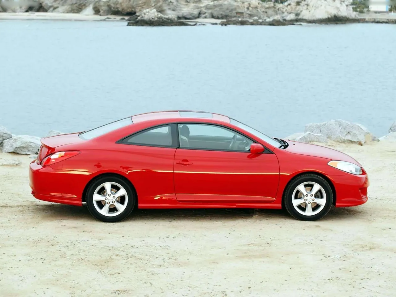 Toyota Camry Solara Coupe (2004) - Side Profile