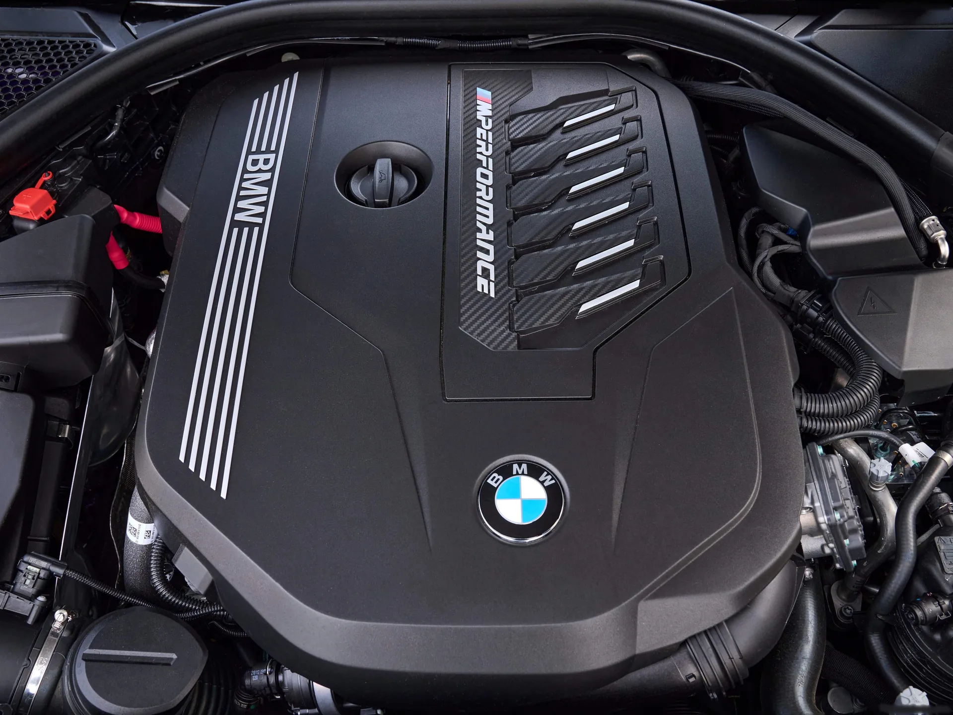 BMW M240i xDrive Coupe (2022) - Engine Bay