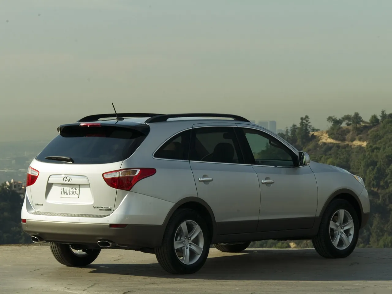Hyundai Veracruz (2007) – zadní tříčtvrteční pohled