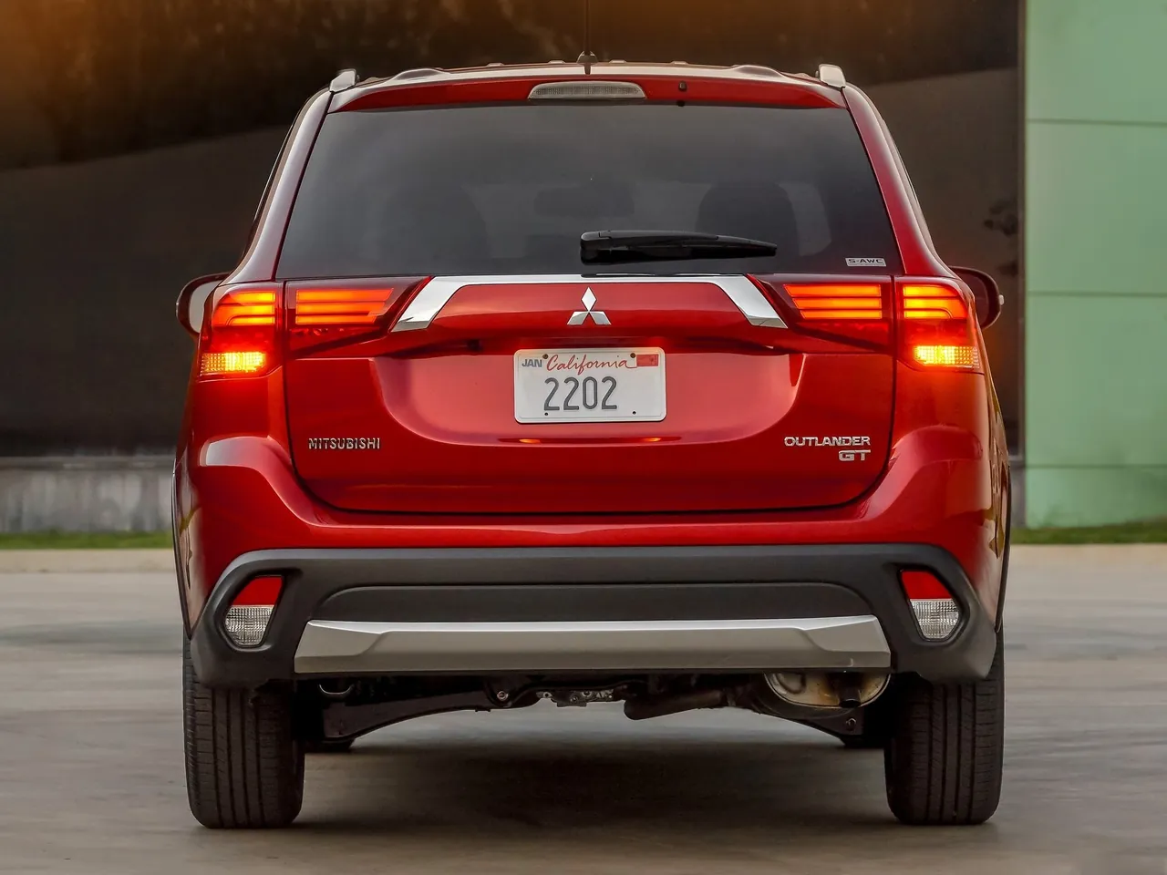 Mitsubishi Outlander (2016) – zezadu