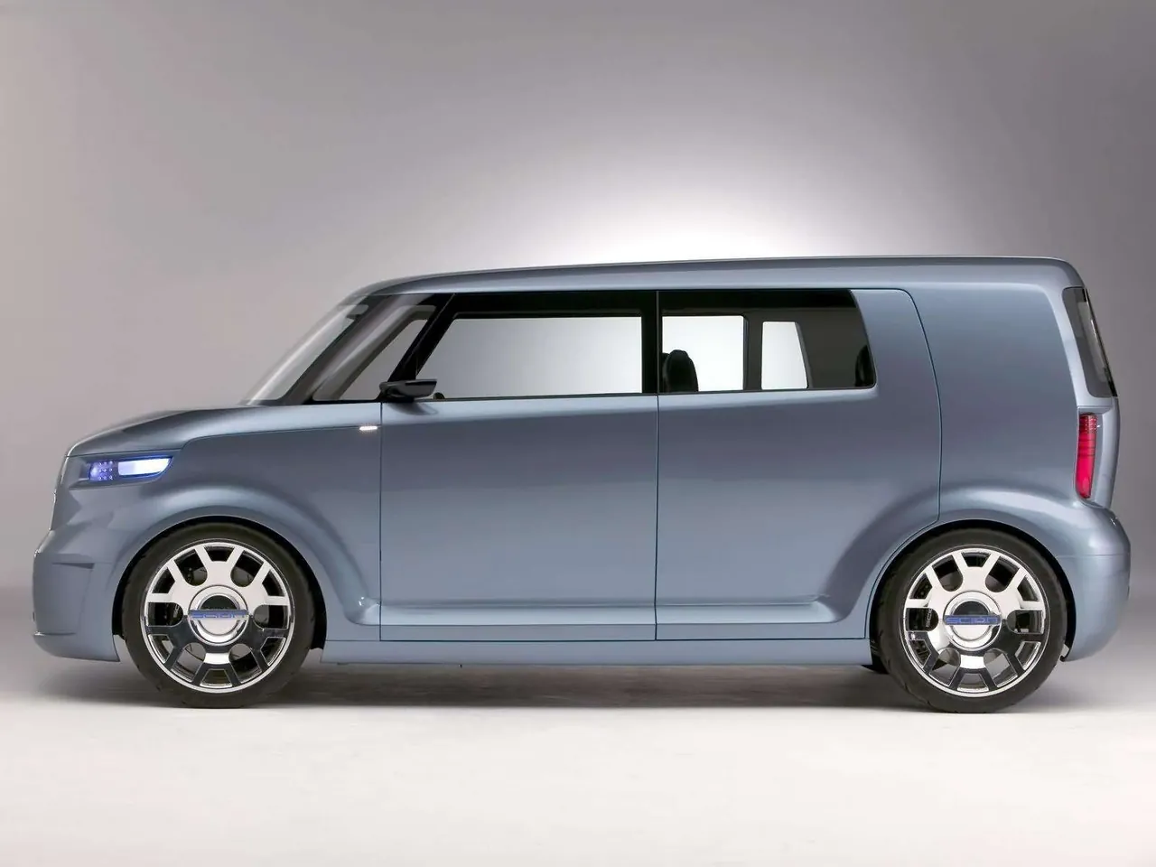 Scion t2B Concept (2005) – boční profil