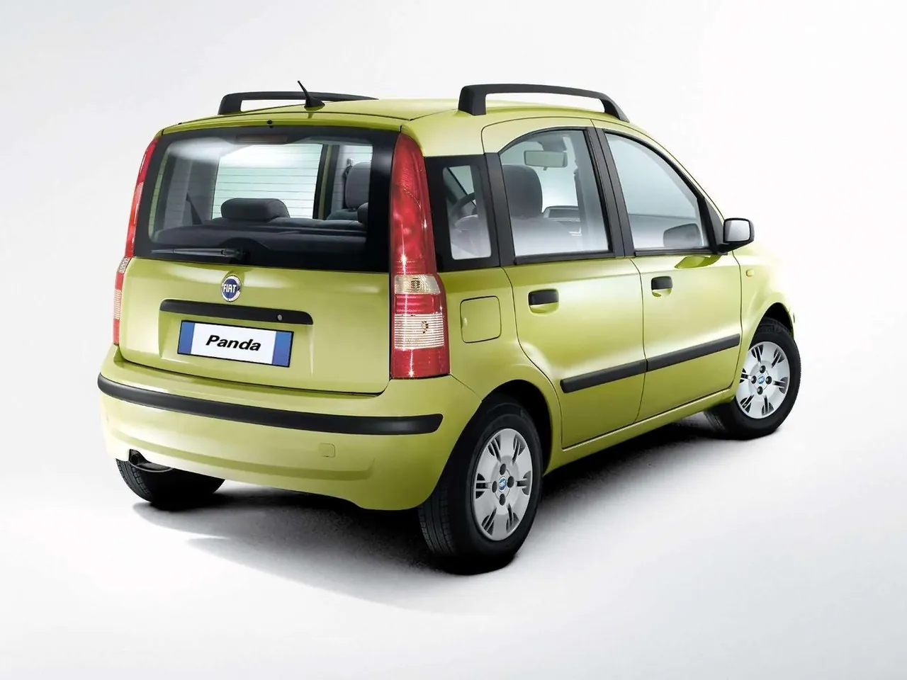 Fiat Panda (2003) – zadní tříčtvrteční pohled