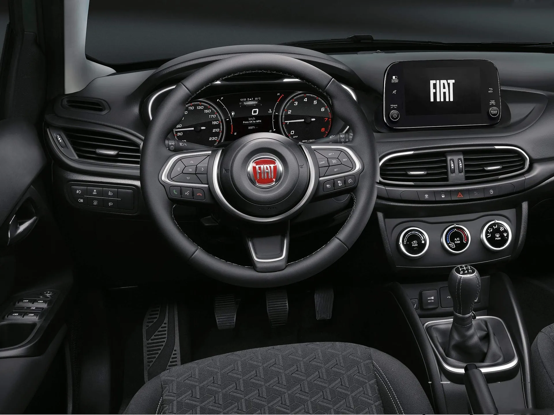 Fiat Tipo Cross (2021) – interiér