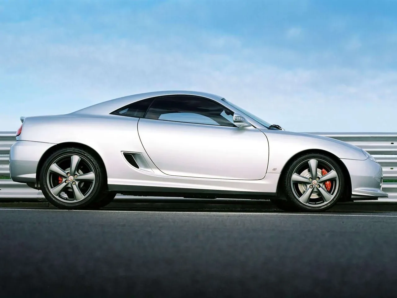 MG GT Concept (2004) – boční profil