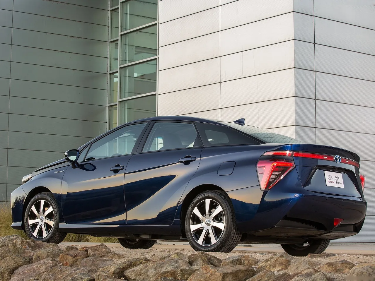 Toyota Mirai (2016) - Rear Three-Quarter