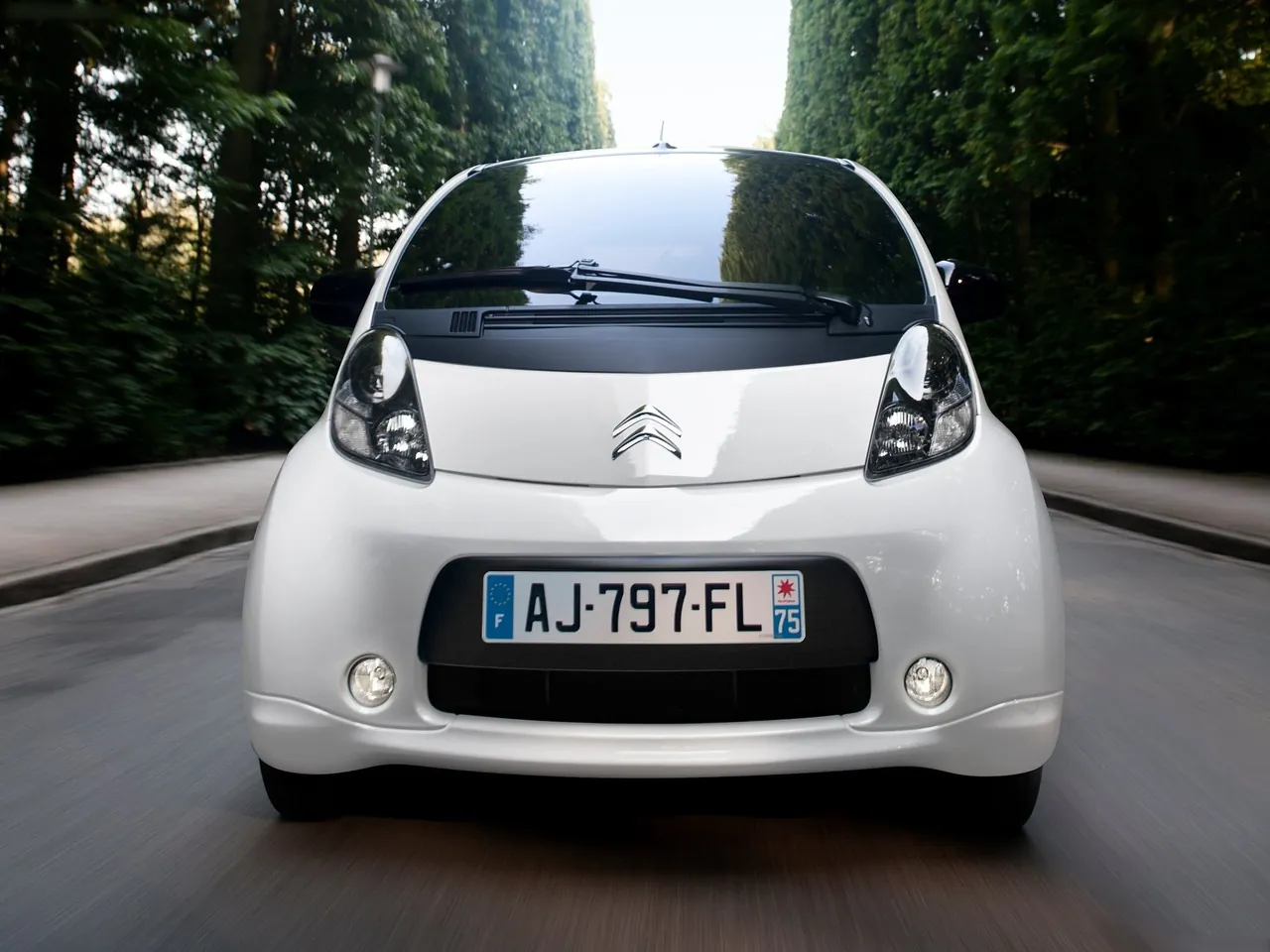 Citroen C-Zero (2011) – zepředu