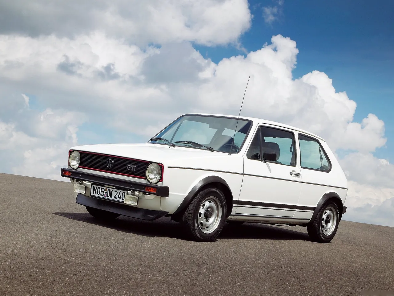 Volkswagen Golf I GTI (1976)