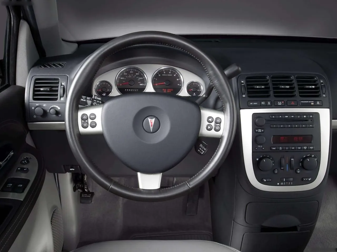 Pontiac Montana SV6 (2005) – interiér
