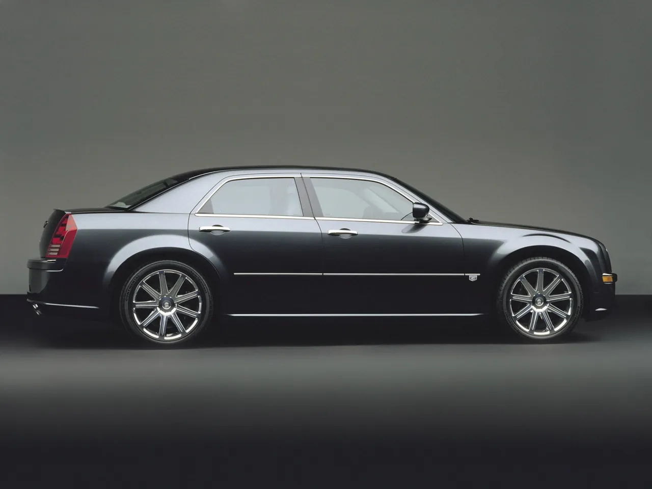 Chrysler 300C Concept (2003) – boční profil