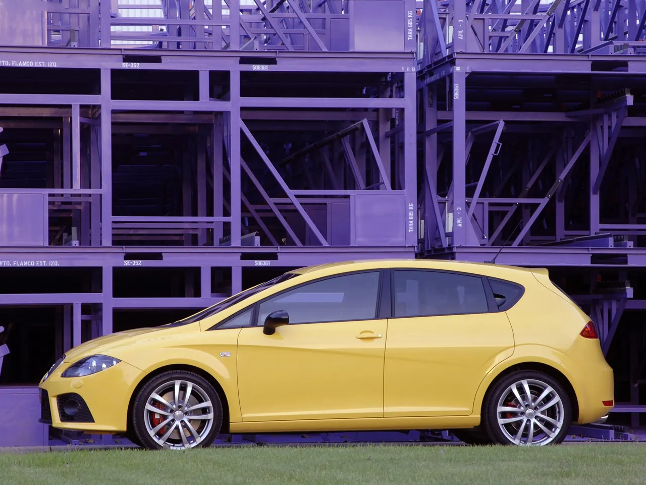 Seat Leon Cupra (2007) – boční profil
