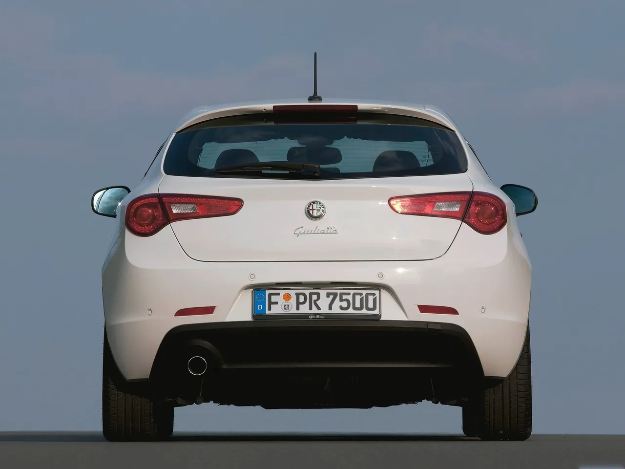 Alfa Romeo Giulietta (2011) - Rear