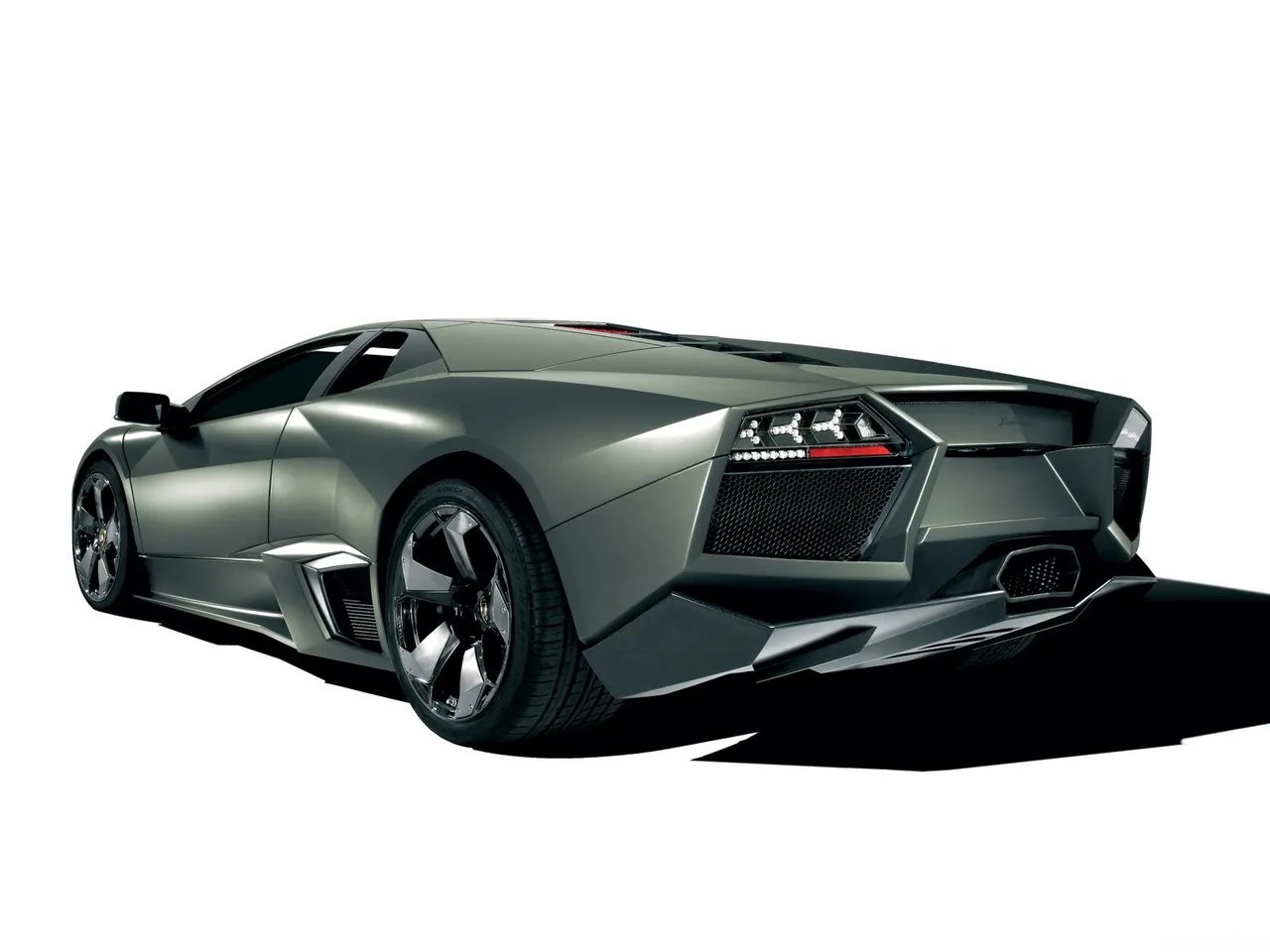 Lamborghini Reventon (2008) – zadní tříčtvrteční pohled