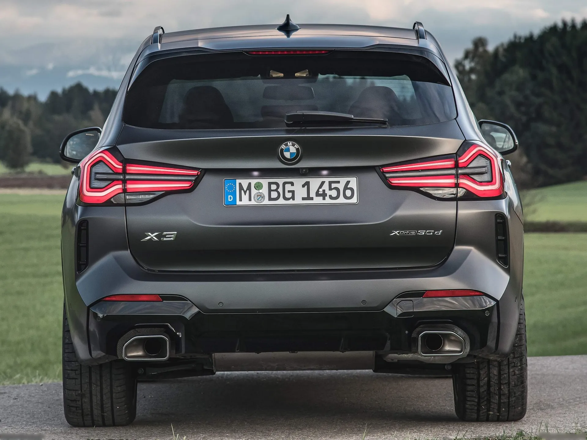 BMW X3 (2022) – zezadu