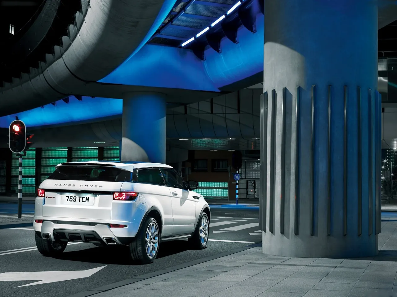 Land Rover Range Rover Evoque (2011) – zadní tříčtvrteční pohled