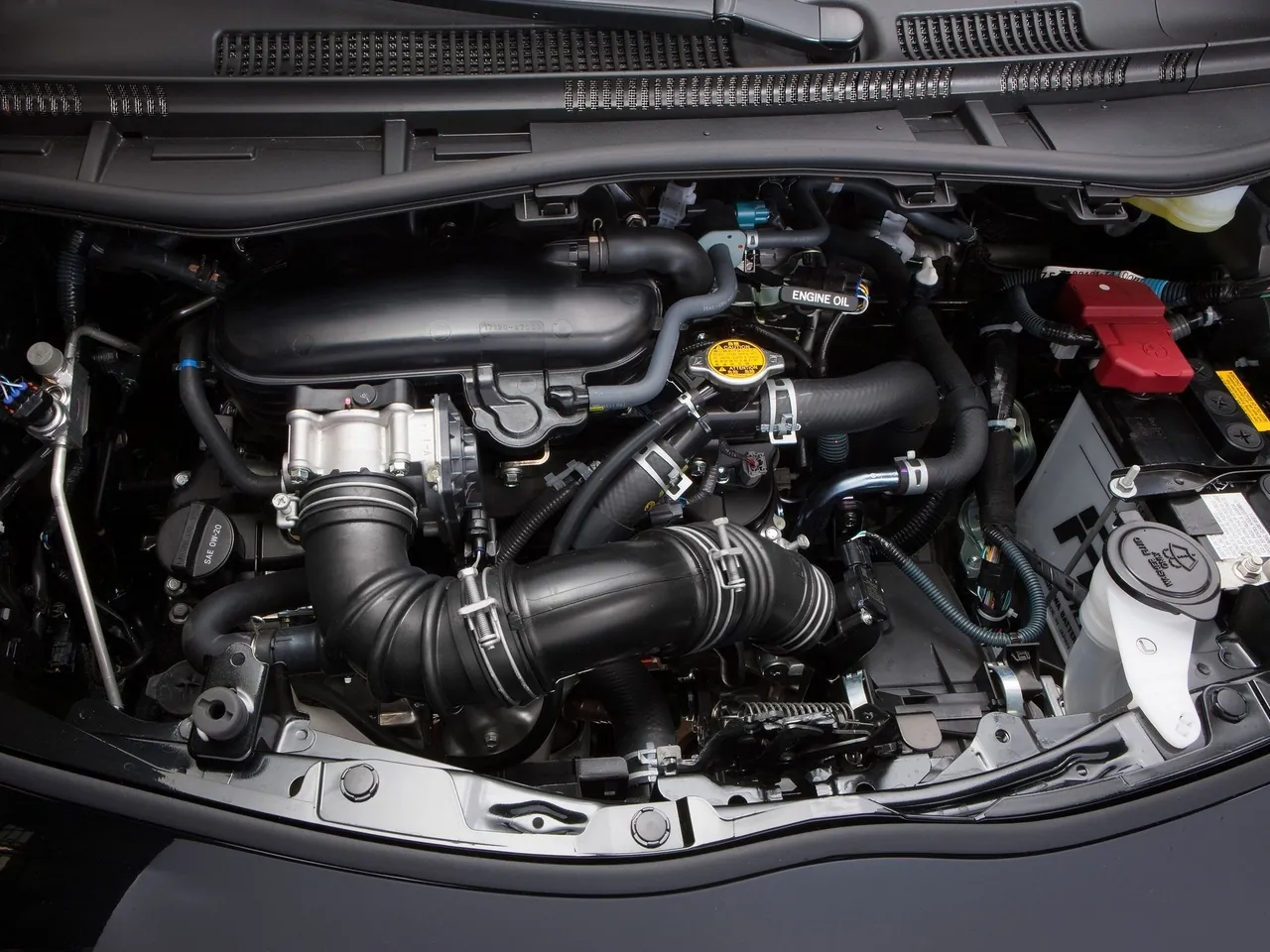 Scion iQ (2012) – motorový prostor
