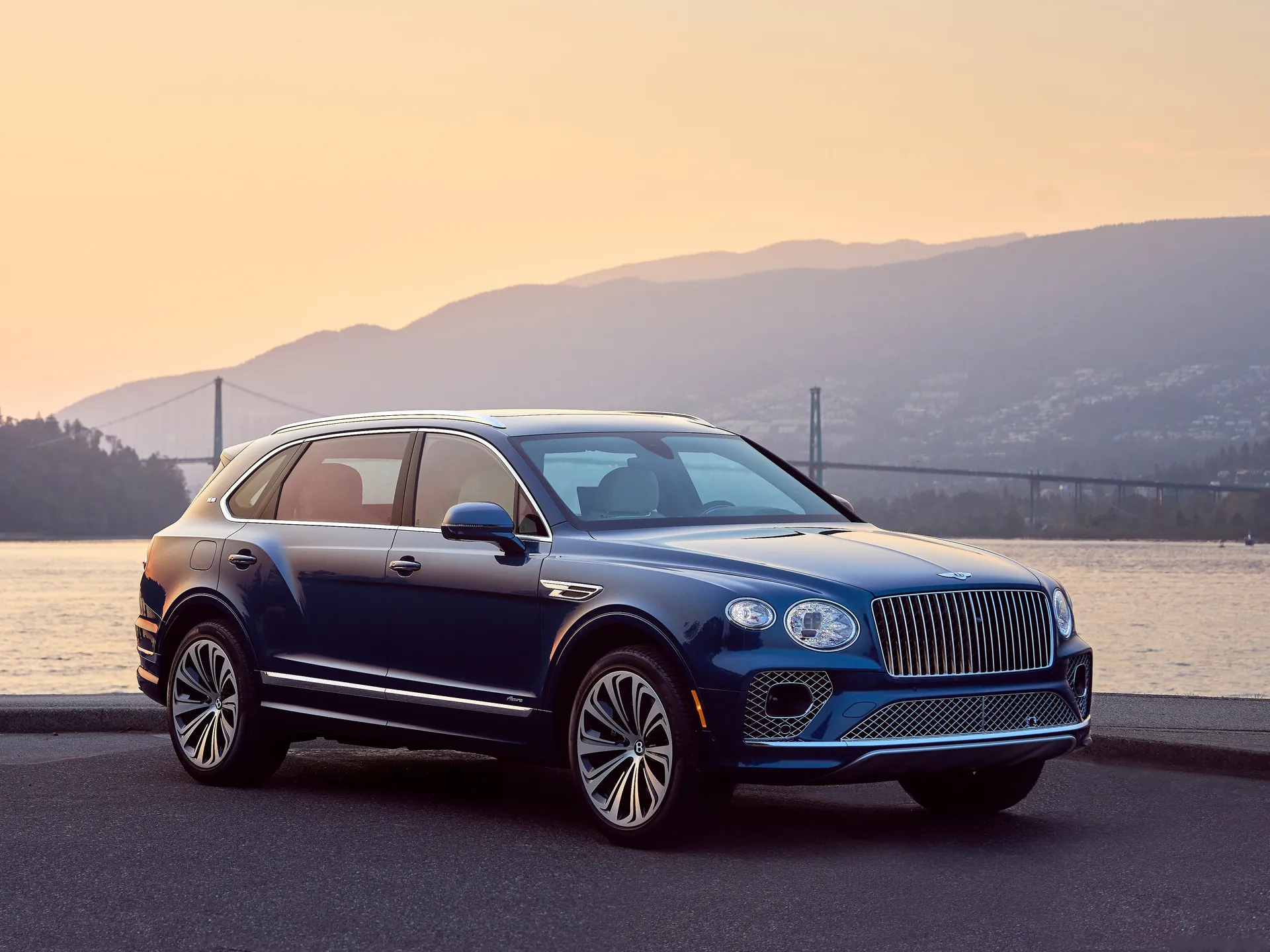 Bentley Bentayga EWB (2023)
