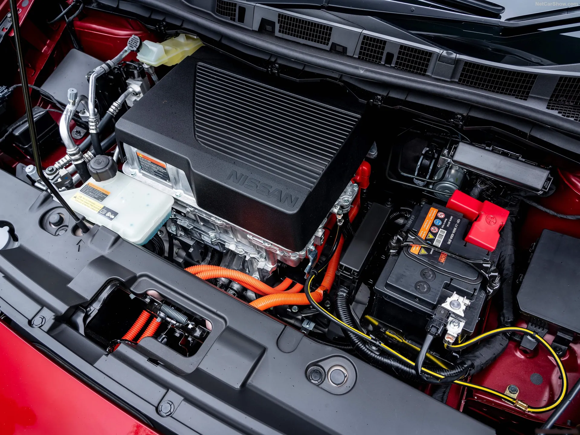 Nissan Leaf e plus (2019) – motorový prostor