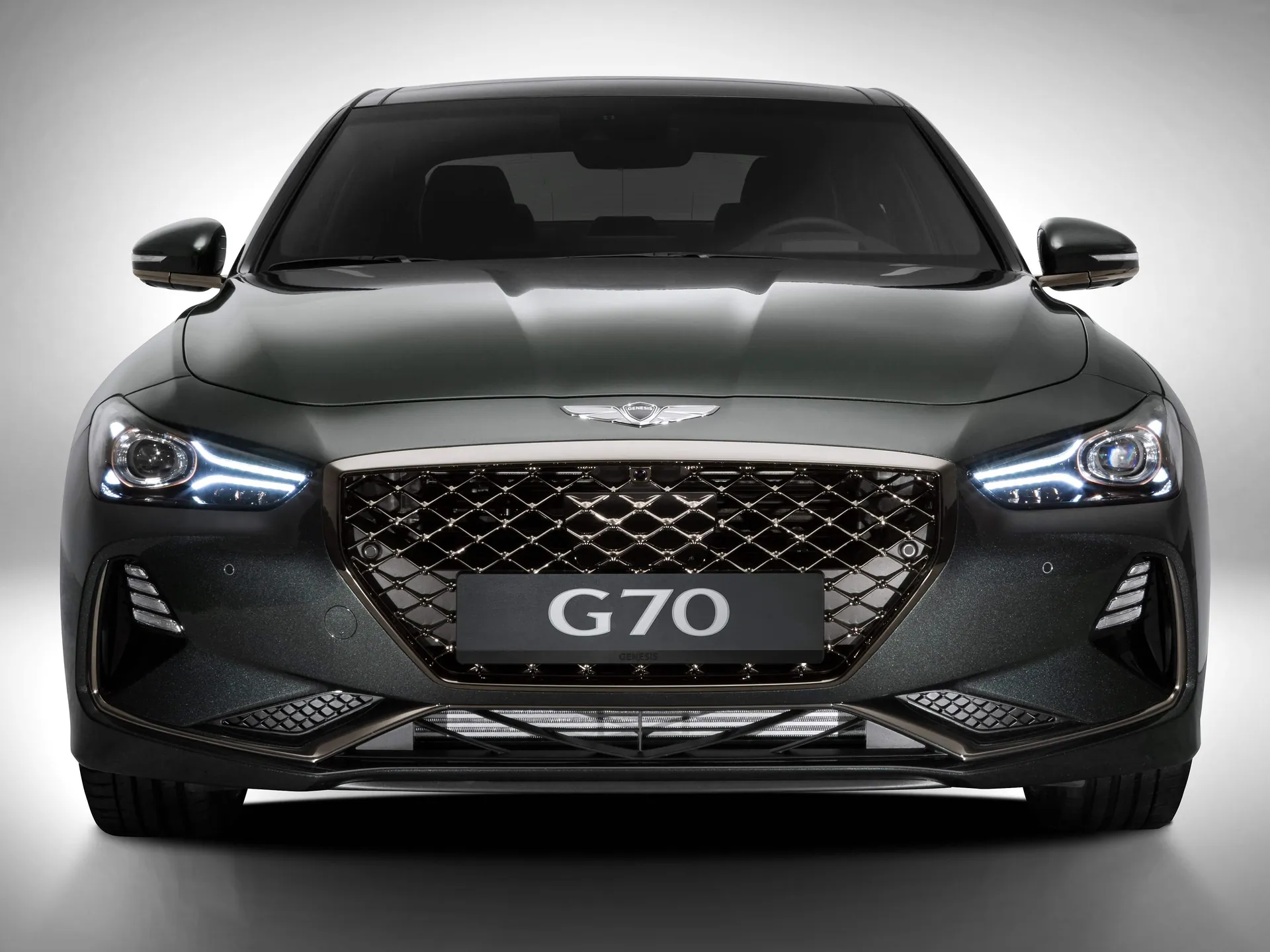 Genesis G70 (2018) – zepředu