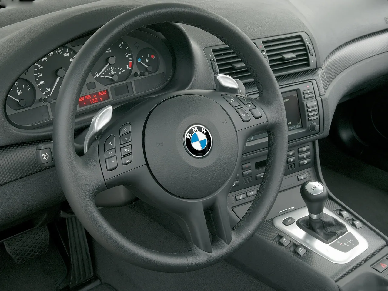 BMW 325ti Compact (2003) – interiér