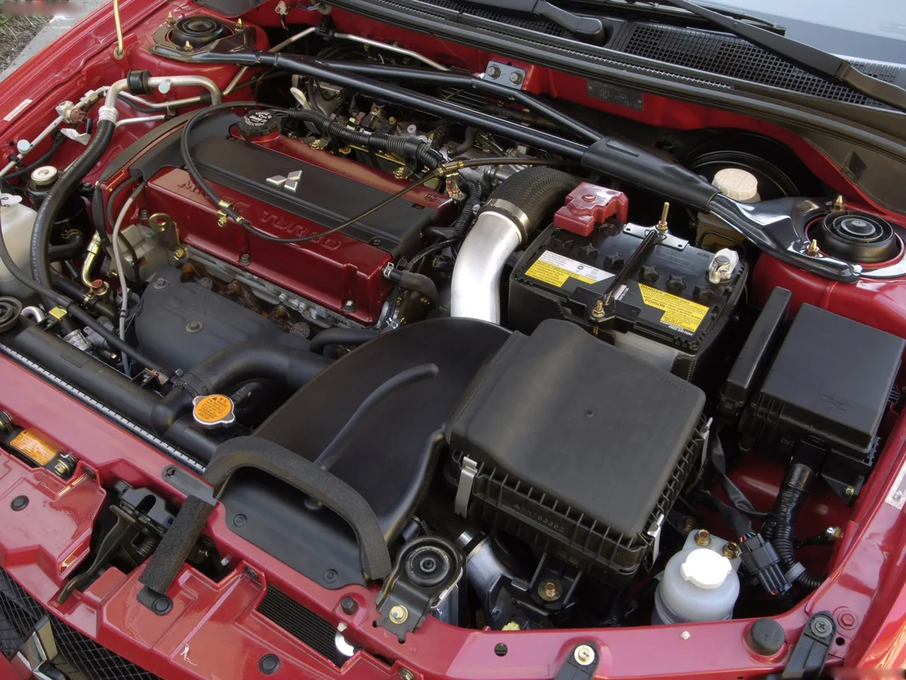 Mitsubishi Lancer Evolution MR (2006) – motorový prostor